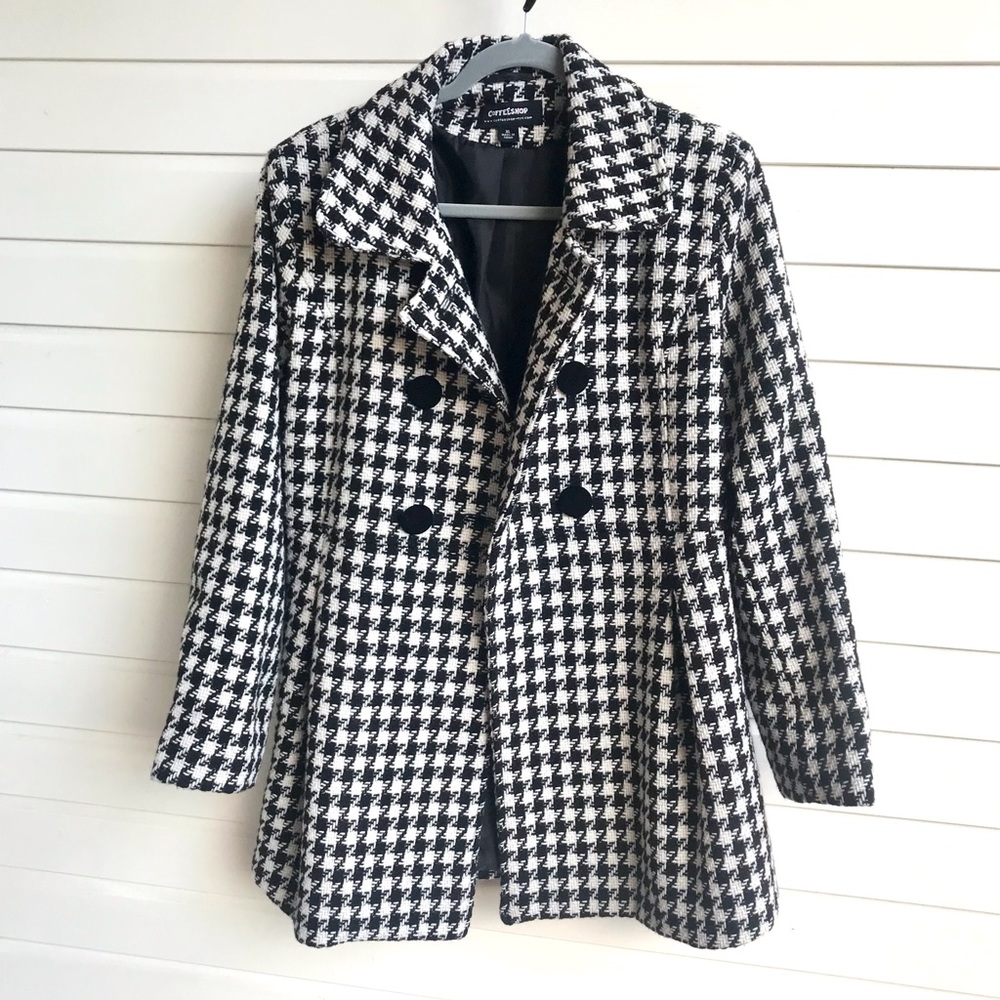 Coffee shop black and off white pea coat houndstooth XL